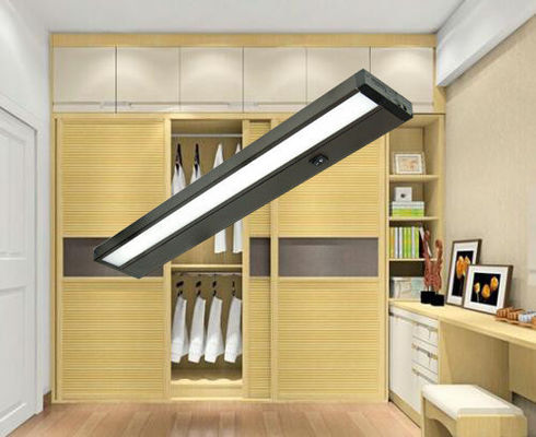 Iluminação do diodo emissor de luz de Undermount do agregado familiar, 12&quot; 8W Dimmable sob a iluminação do armário